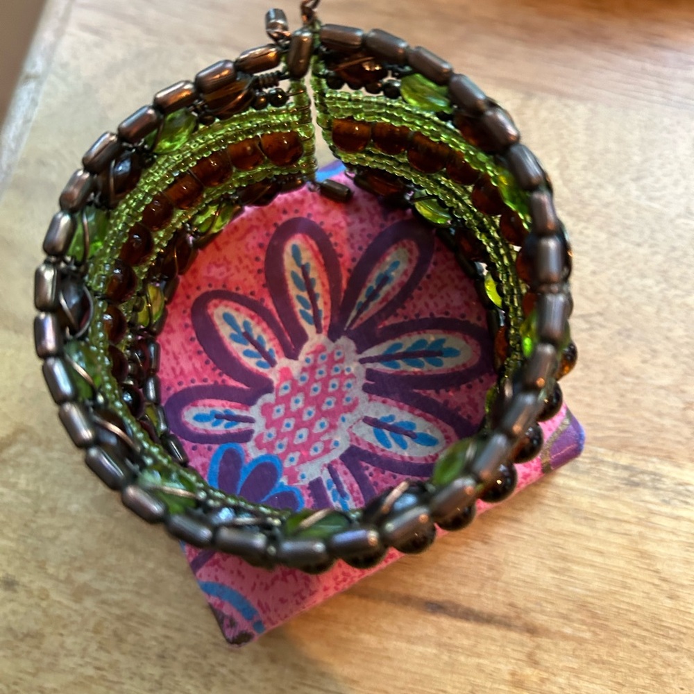 Beaded cuff bracelet! - Picture 3 of 7